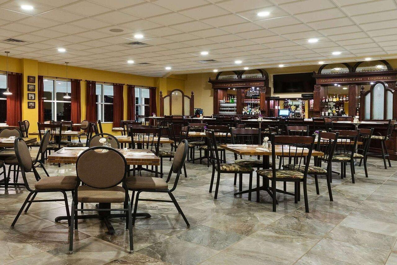 Comfort Suites Дюбуа Экстерьер фото