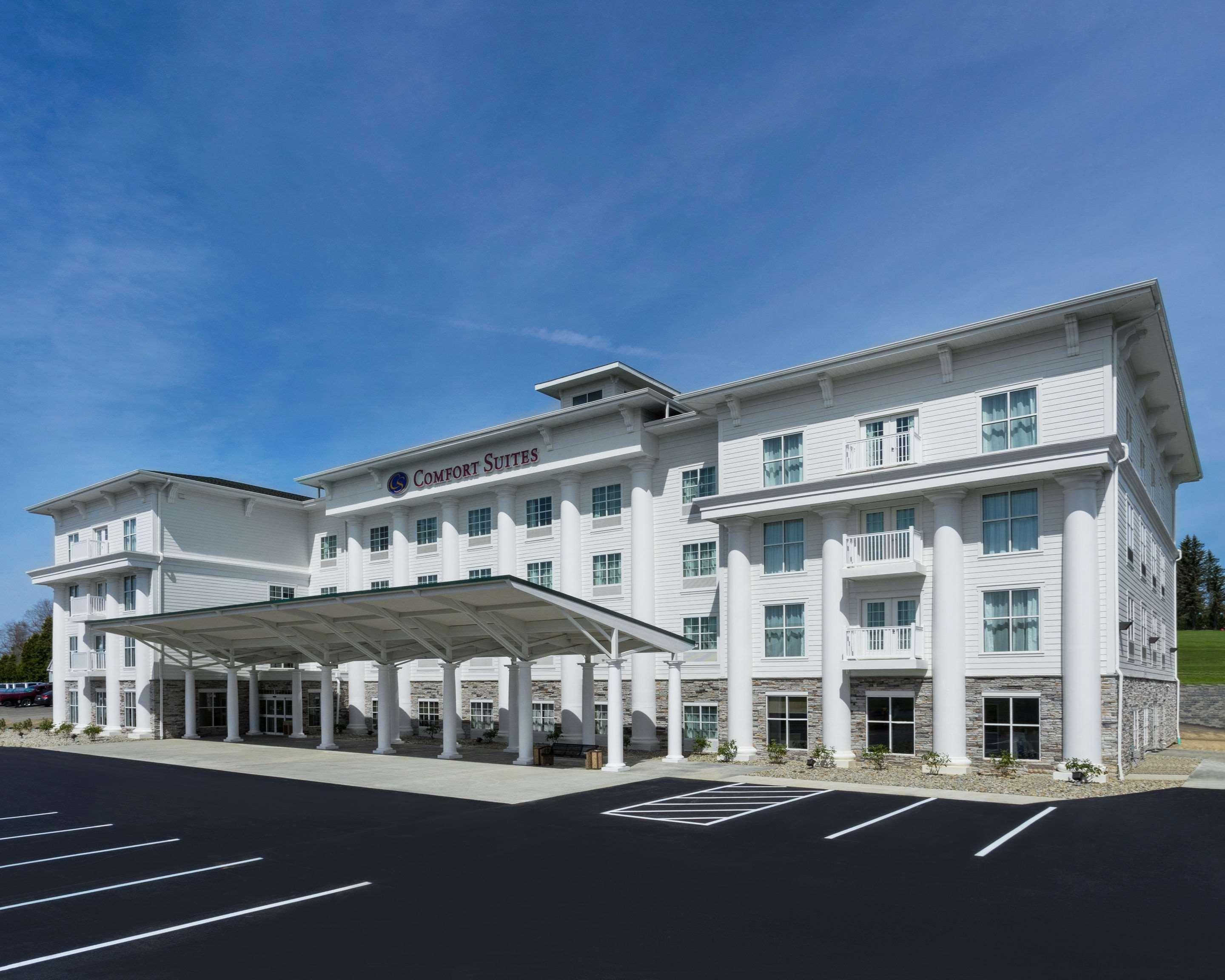 Comfort Suites Дюбуа Экстерьер фото