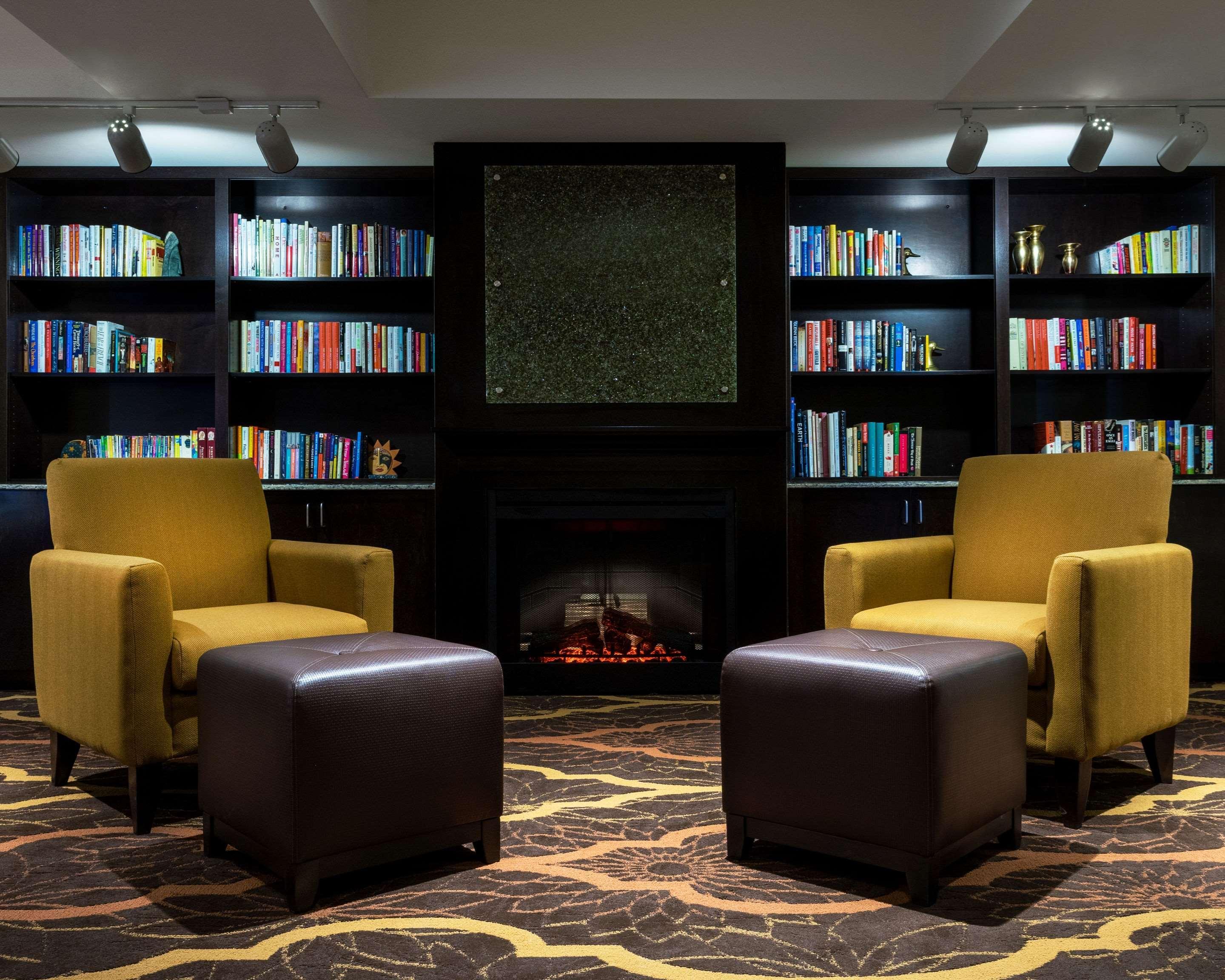 Comfort Suites Дюбуа Экстерьер фото