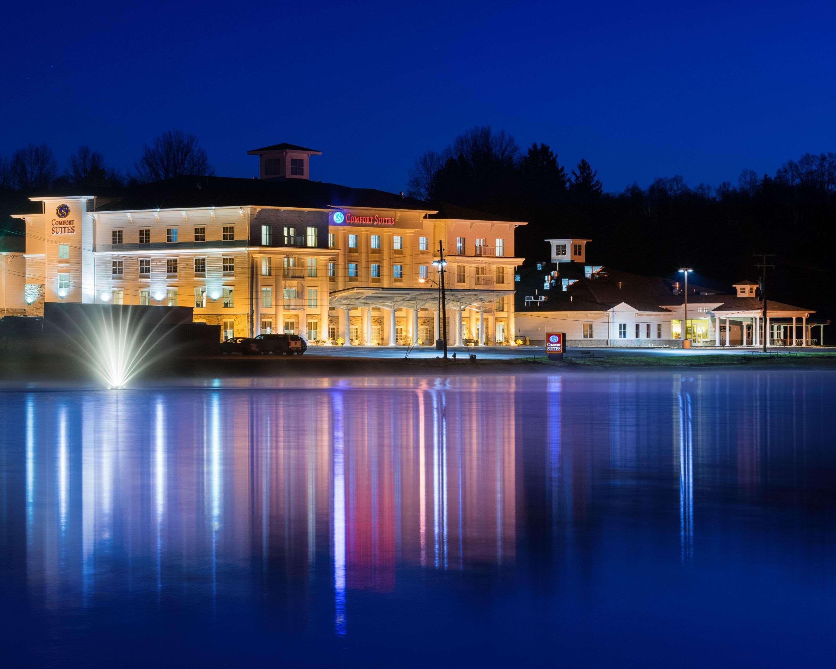 Comfort Suites Дюбуа Экстерьер фото