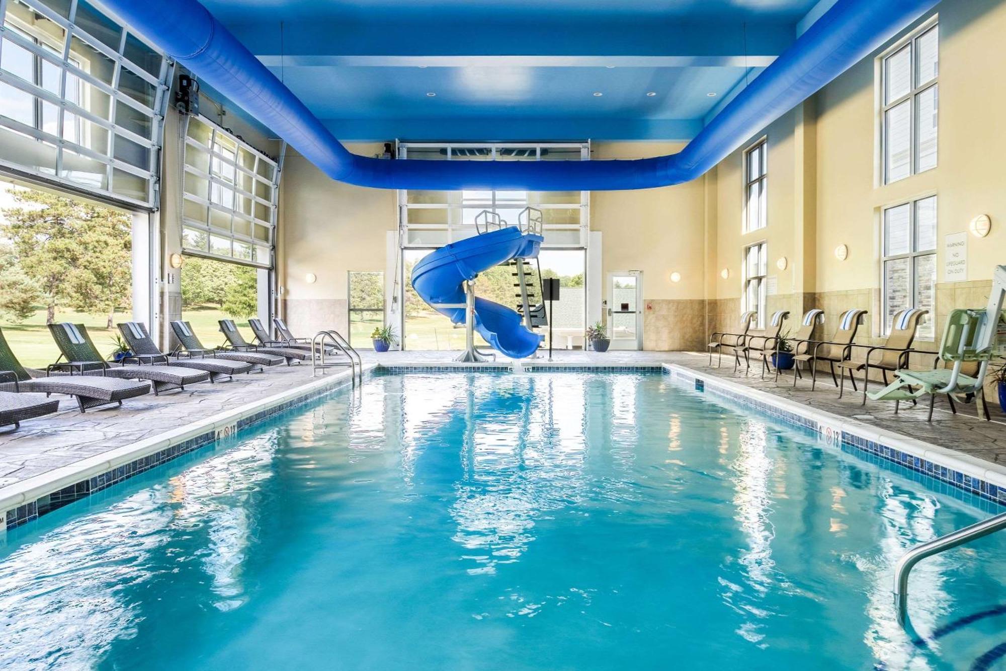 Comfort Suites Дюбуа Экстерьер фото