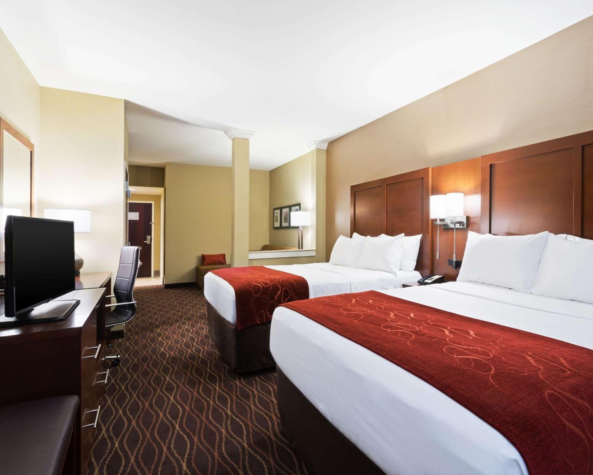 Comfort Suites Дюбуа Экстерьер фото