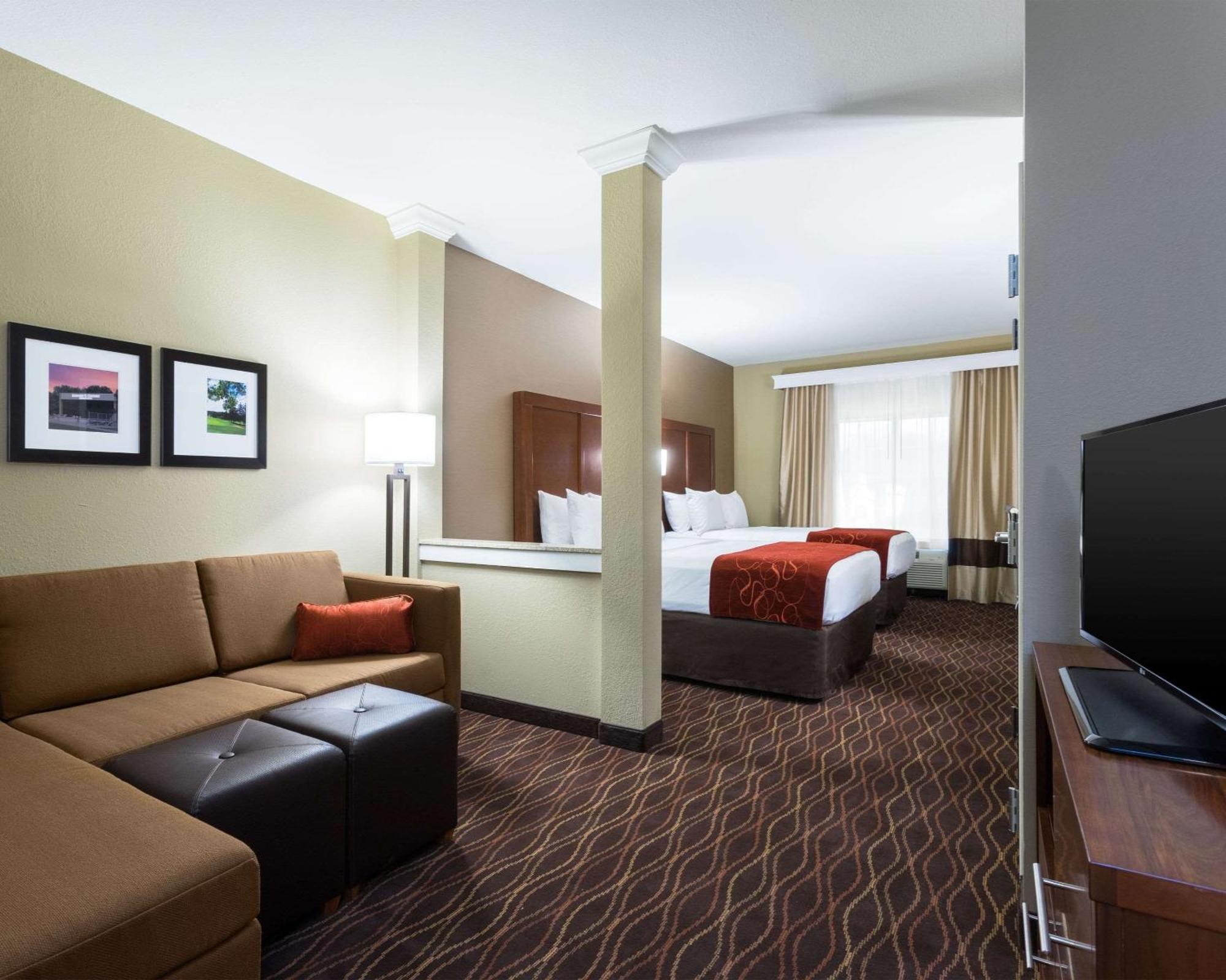 Comfort Suites Дюбуа Экстерьер фото